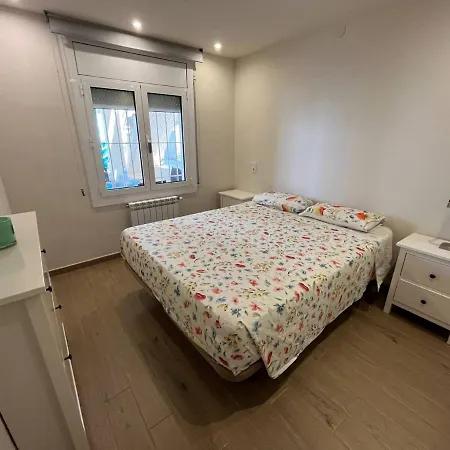 Apartment En La Playa. Free Parking. Free Wifi L'Escala