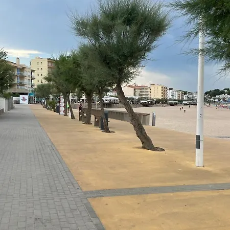 En La Playa. Free Parking. Free Wifi Apartment *